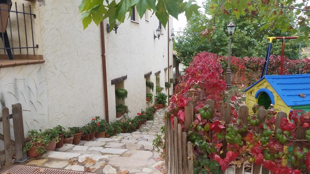 La Aldea Guest House Alcaraz Exterior photo